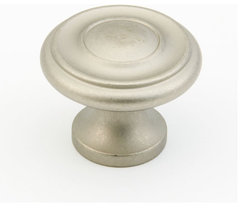 Schaub: Knobs and Pulls moderne-bouton-de-meuble