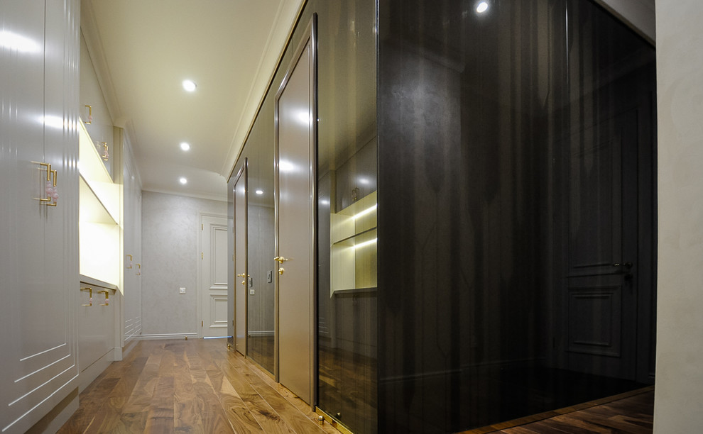 Облицовка стен стеклом