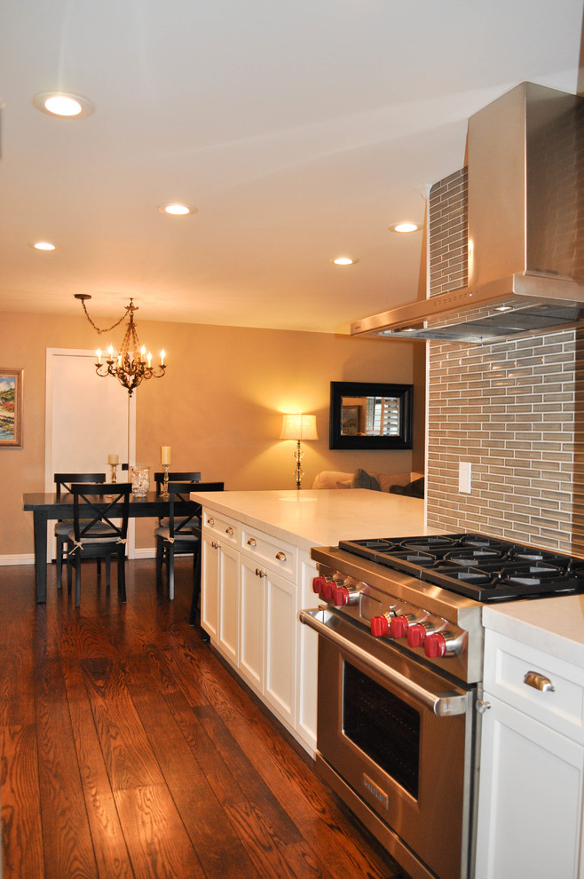 Inspiration for a transitional kitchen remodel in San Francisco