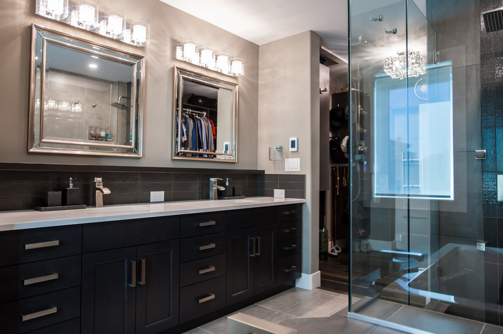 Transitional bathroom photo in Edmonton
