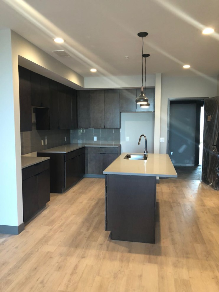 Kitchen - modern kitchen idea