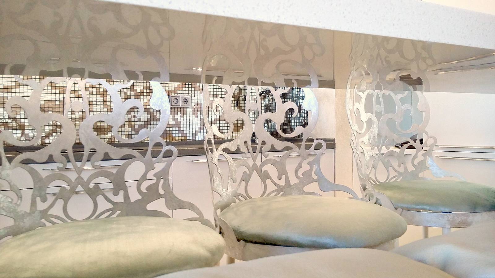 "Гламурные нотки" 3-комнатная квартира-студия