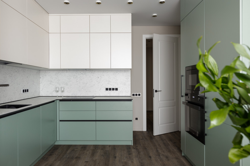 Интерьер квартиры в Приморском районе Санкт-Петербурга с видом на Лахта Центр