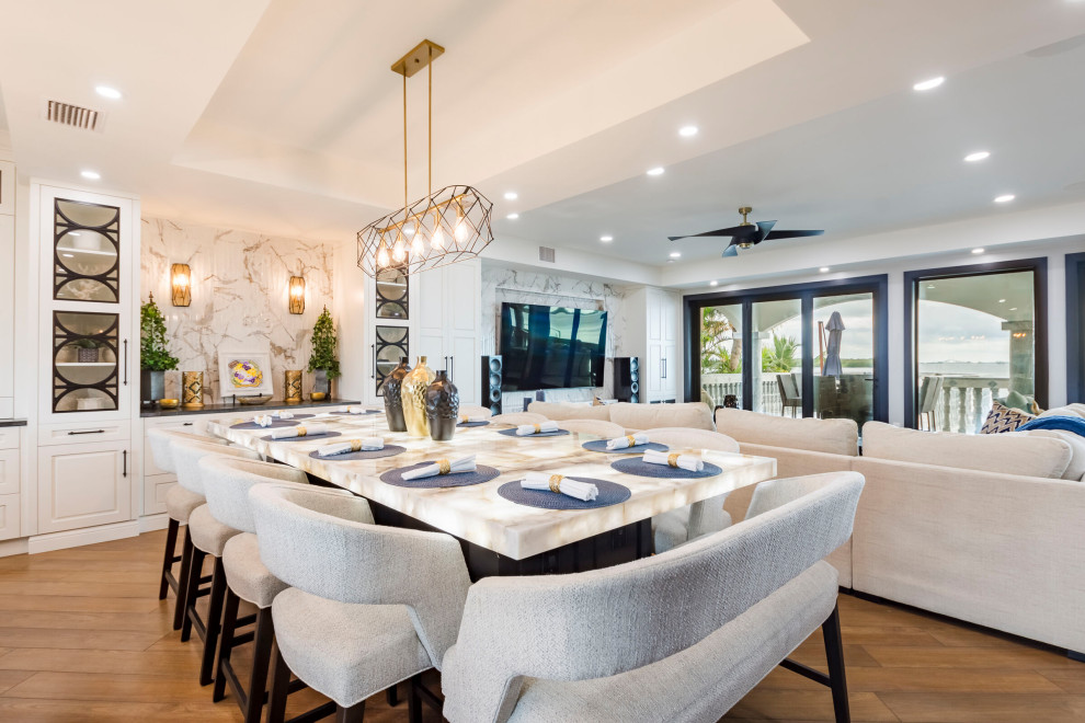 Transitional dining room photo in Tampa