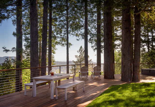 Kentfield Deck Retreat contemporaneo-terraza-y-balcon