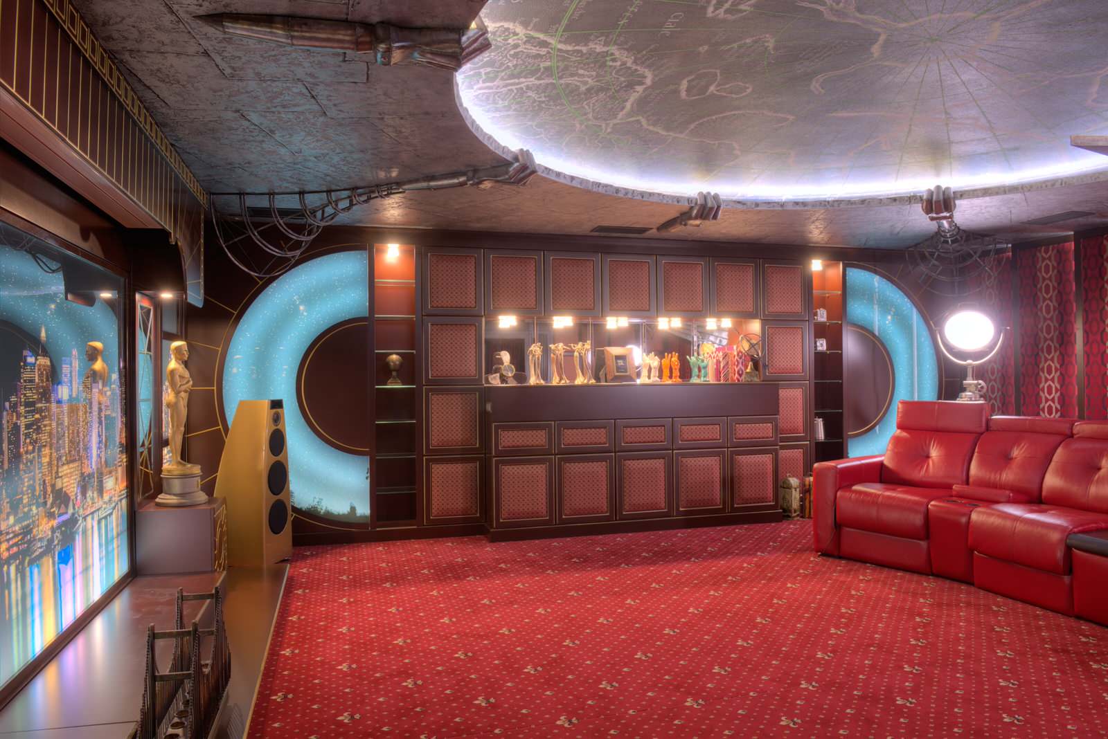 Кинотеатр в частном доме