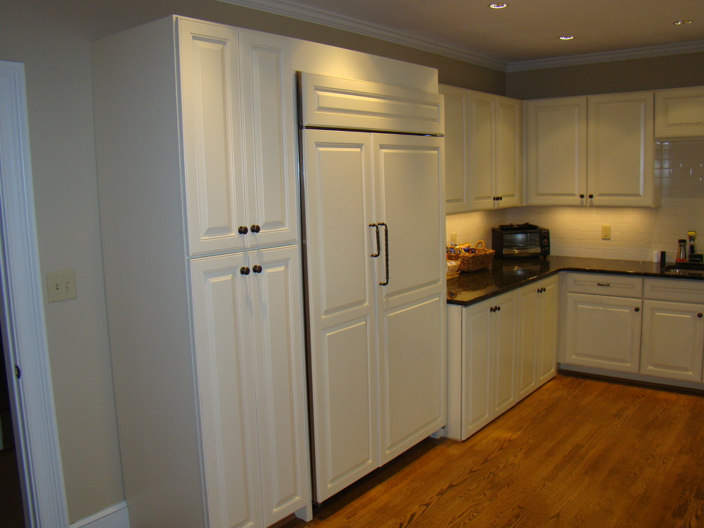 Large transitional kitchen photo in Charlotte