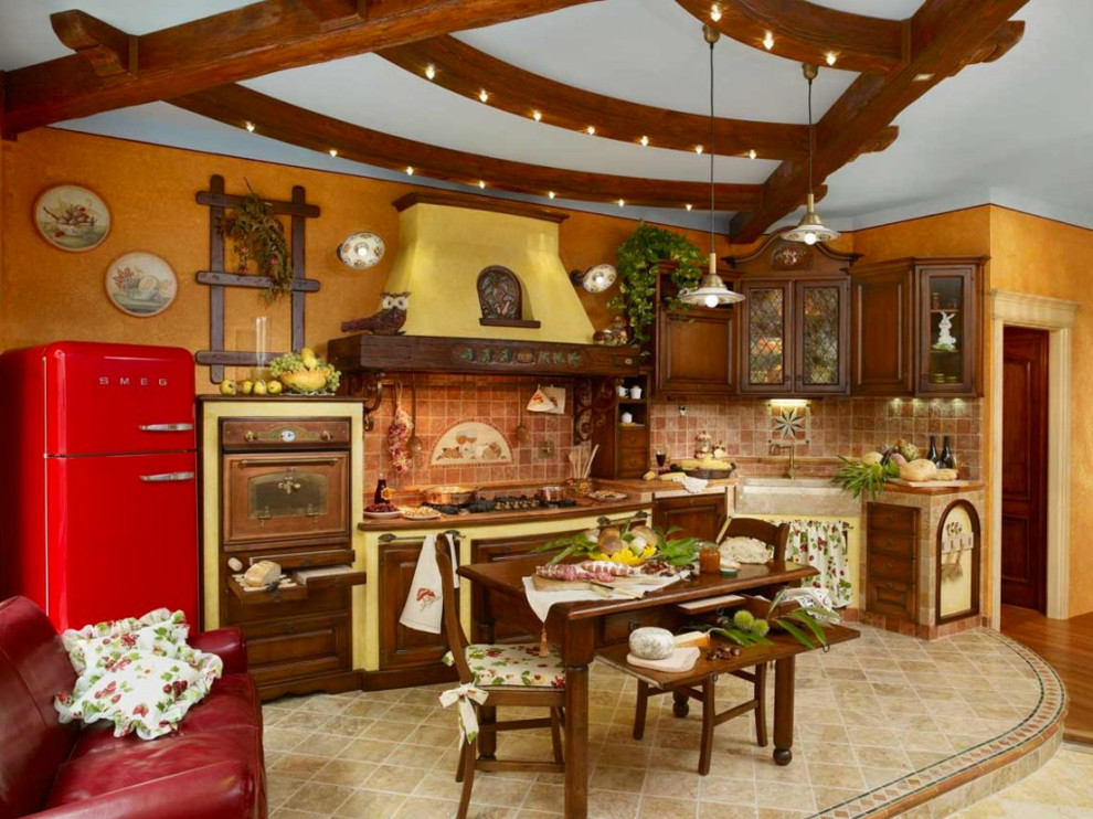 This is an example of a country kitchen in Turin.