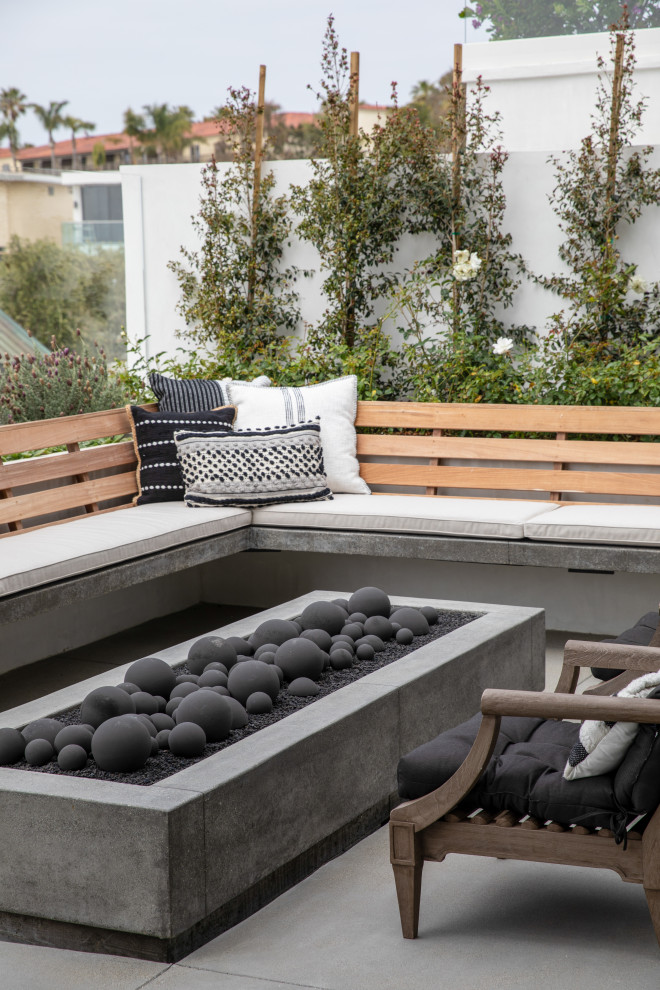 Shackleton Isle Beach Style Patio Orange County by Nate Fischer