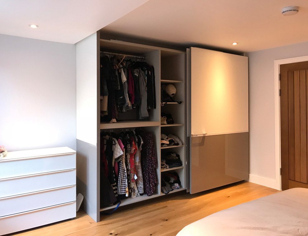 Bespoke Fitted Sliding Wardrobe