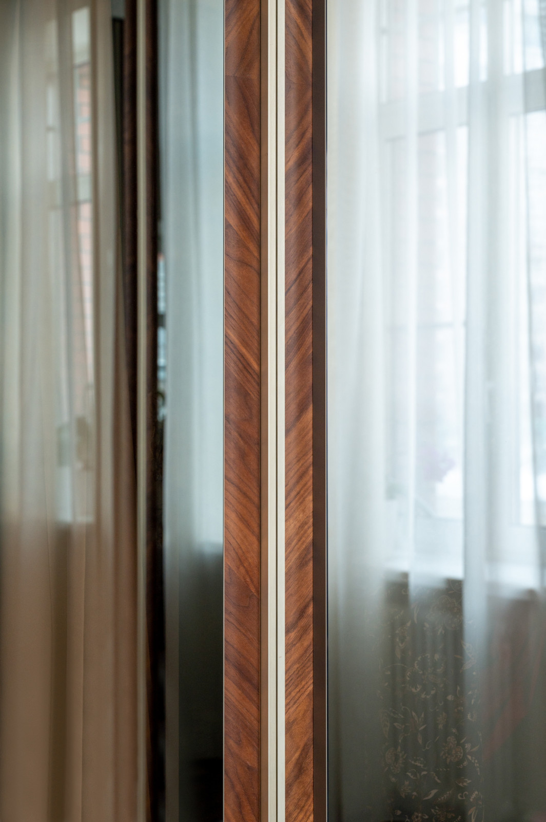 Шкафы в гардеробной