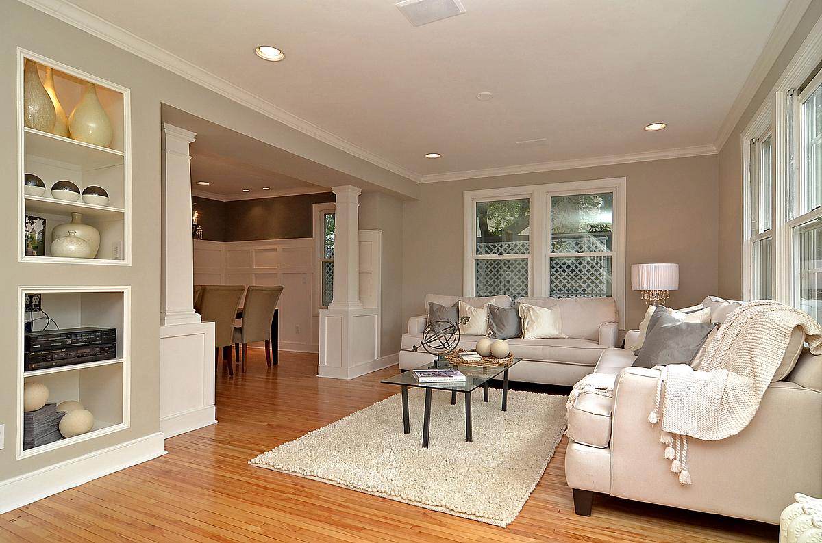 Living Room Column - Photos \u0026 Ideas | Houzz, image size:1200x794