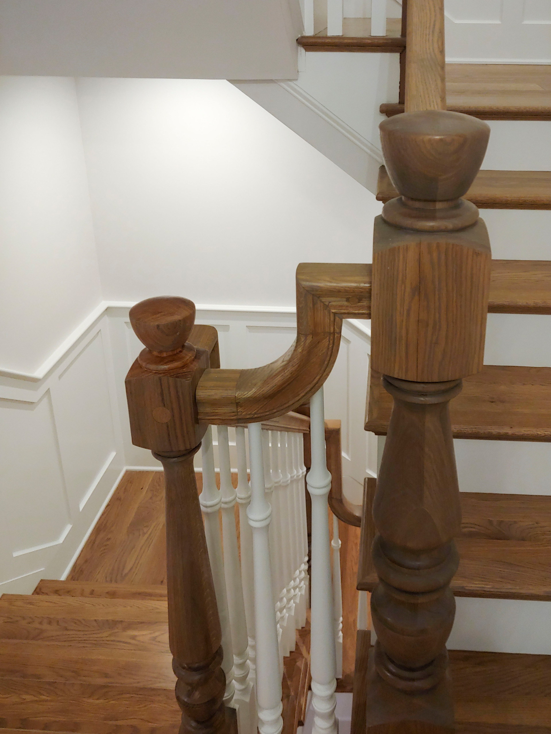 103_Classic Staircase with Stunning Handcrafted Oak Railing System, Aldie VA 201