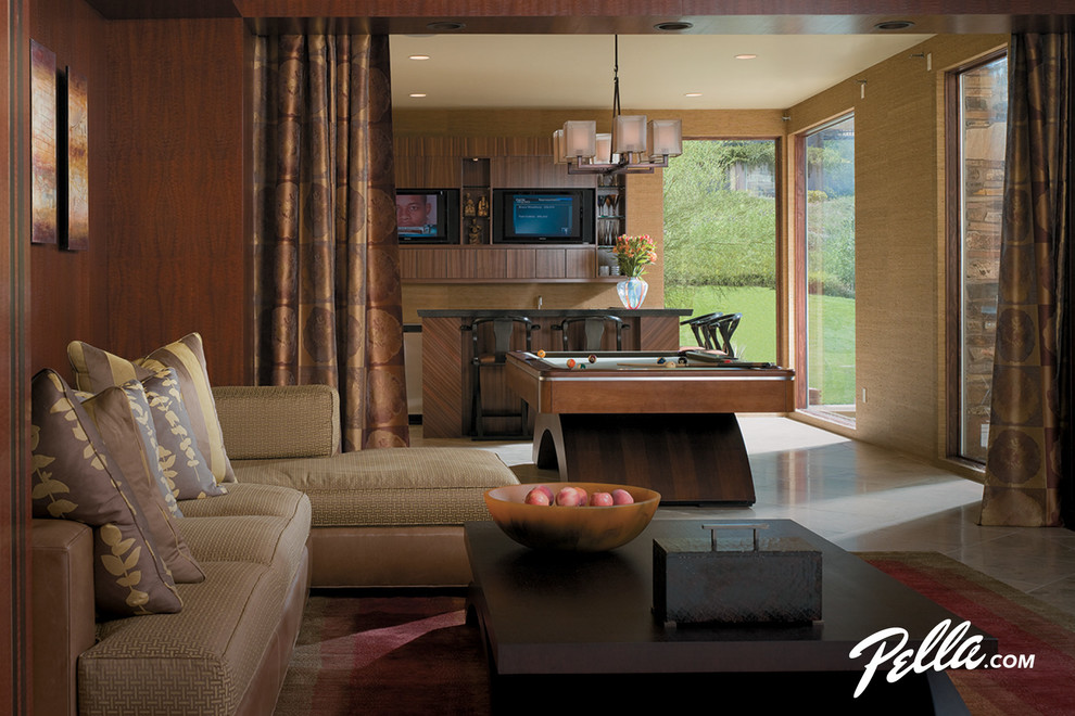 This is an example of a contemporary family room in Cedar Rapids.