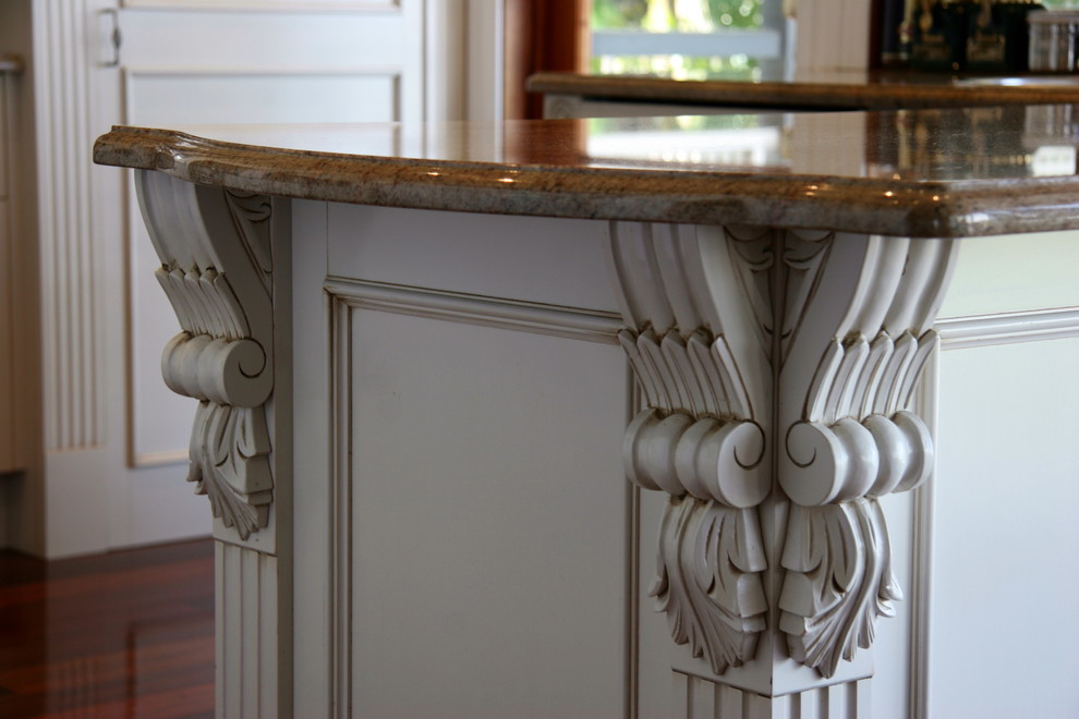Inspiration for a country home design in Brisbane.
