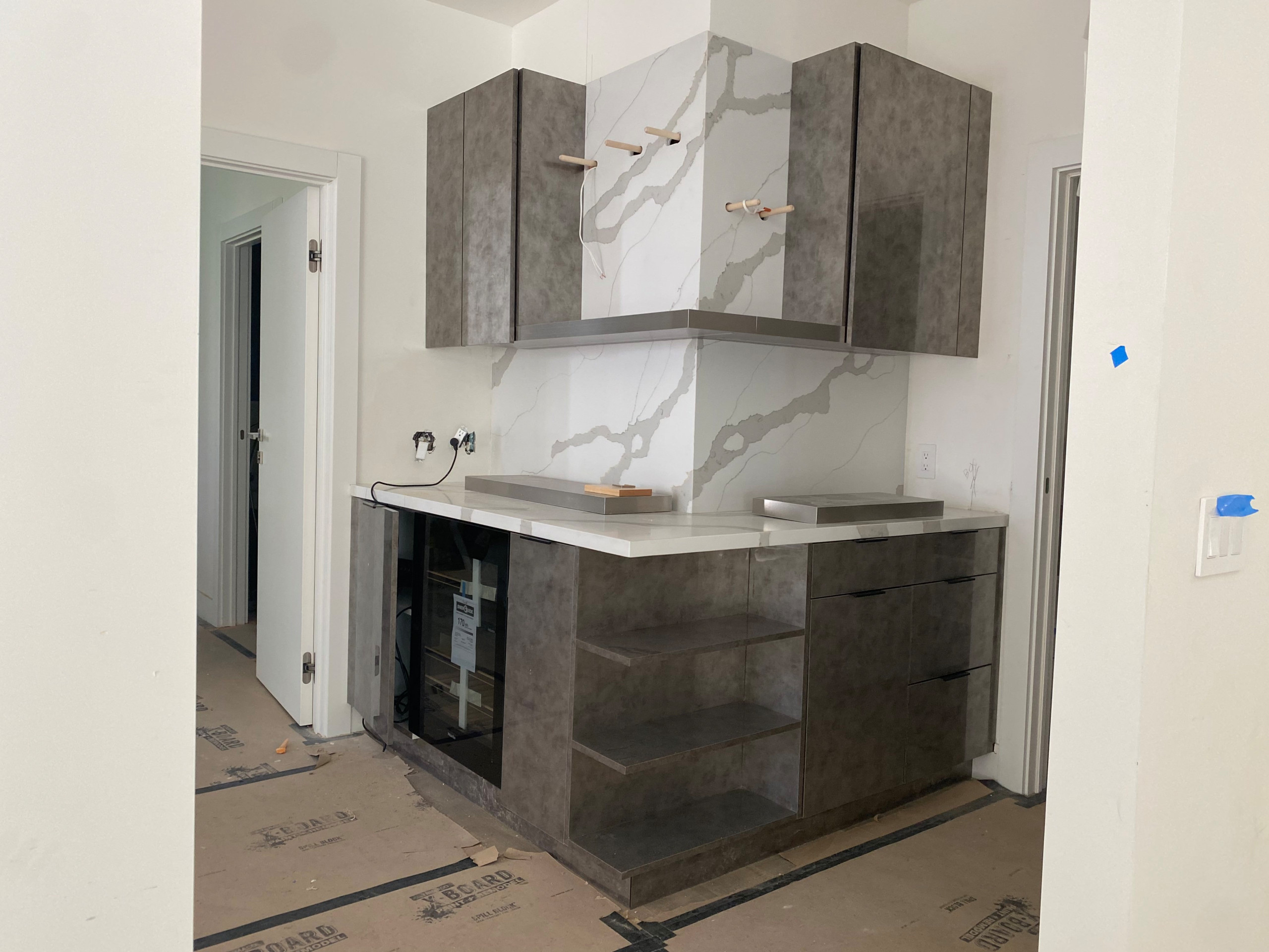 Afrouz Home Remodel- Kitchen/Bathroom/Bar/Closet
