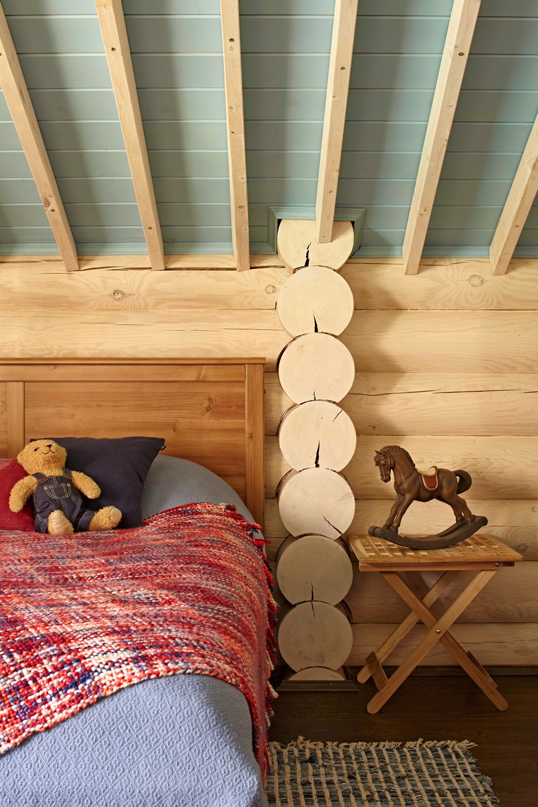 Деревянный дом на Волге в Ульяновской области