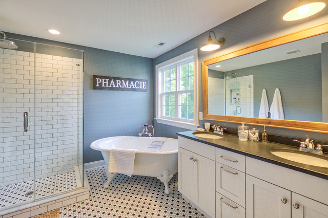 House Tour: Inside A Boho Chic NJ Home classique-chic-salle-de-bain