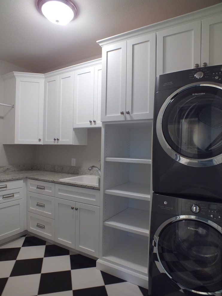 Traditional laundry room in Cleveland.