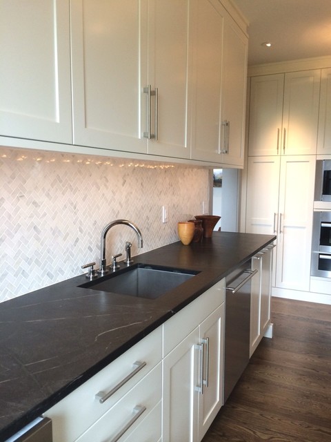 Ultimate Entertaining Space contemporary-kitchen