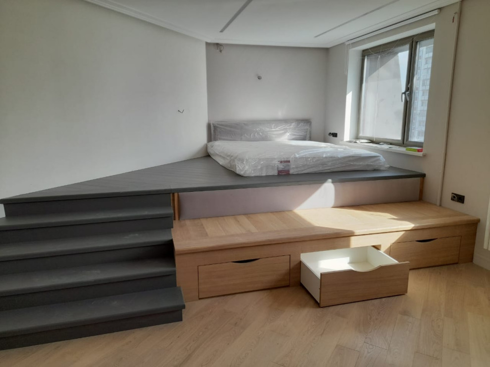 Детская с подиумом