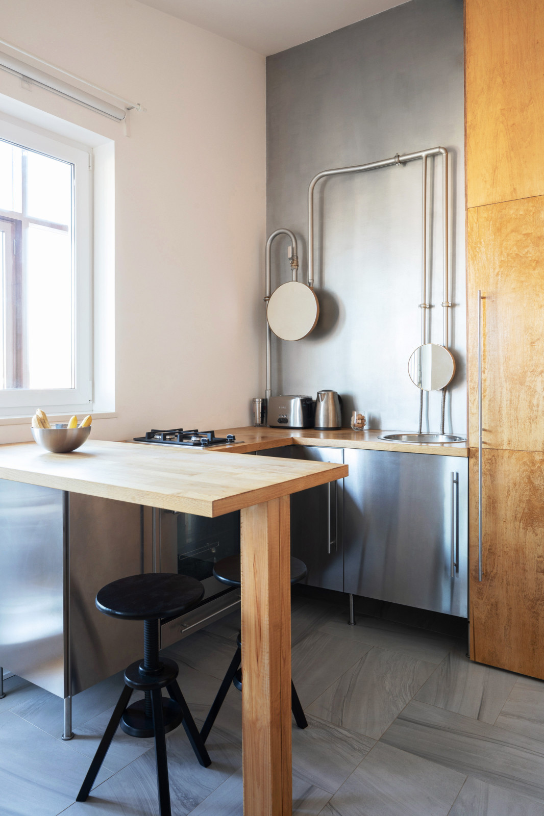 Contemporary loft - 2 level studio