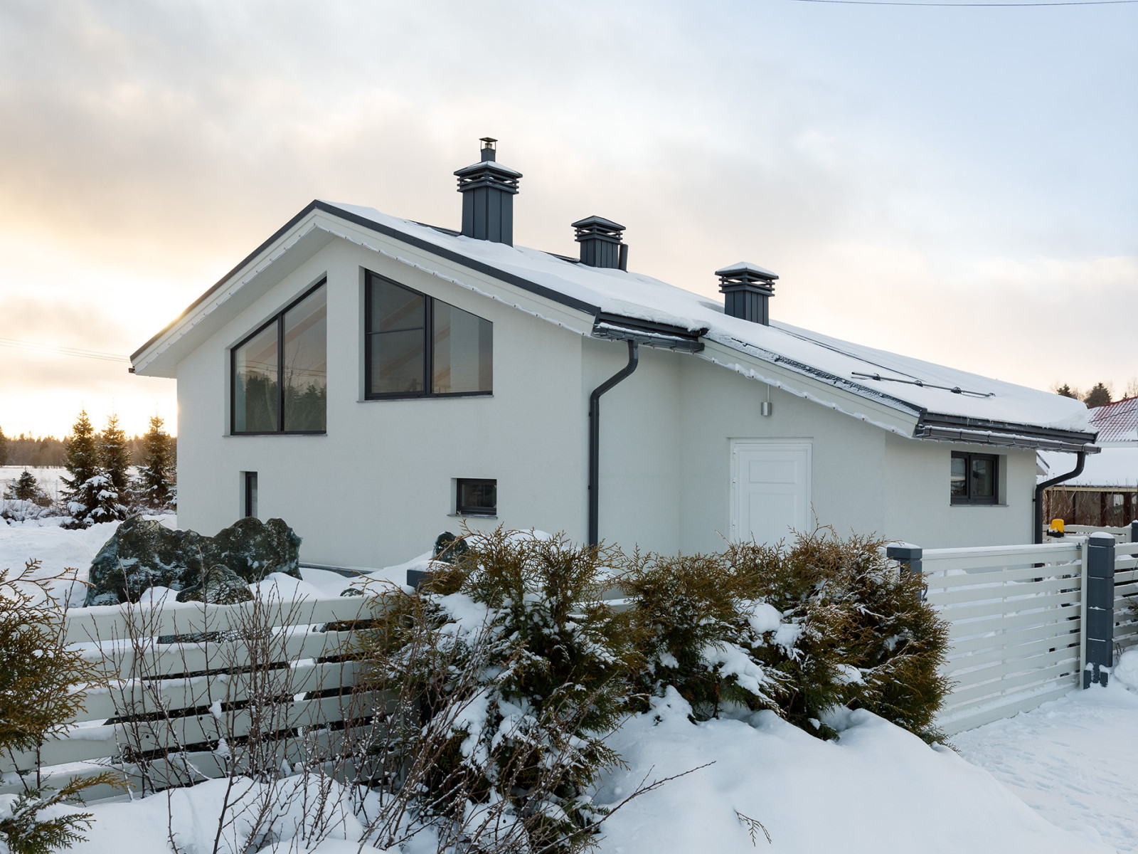 ЗАГОРОДНЫЙ ДОМ В ПОСЕЛКЕ «ОСТРОВ»