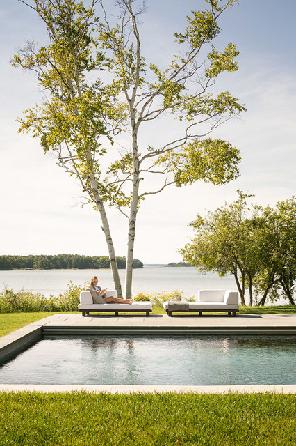 Modern in Maine contemporaneo-piscina