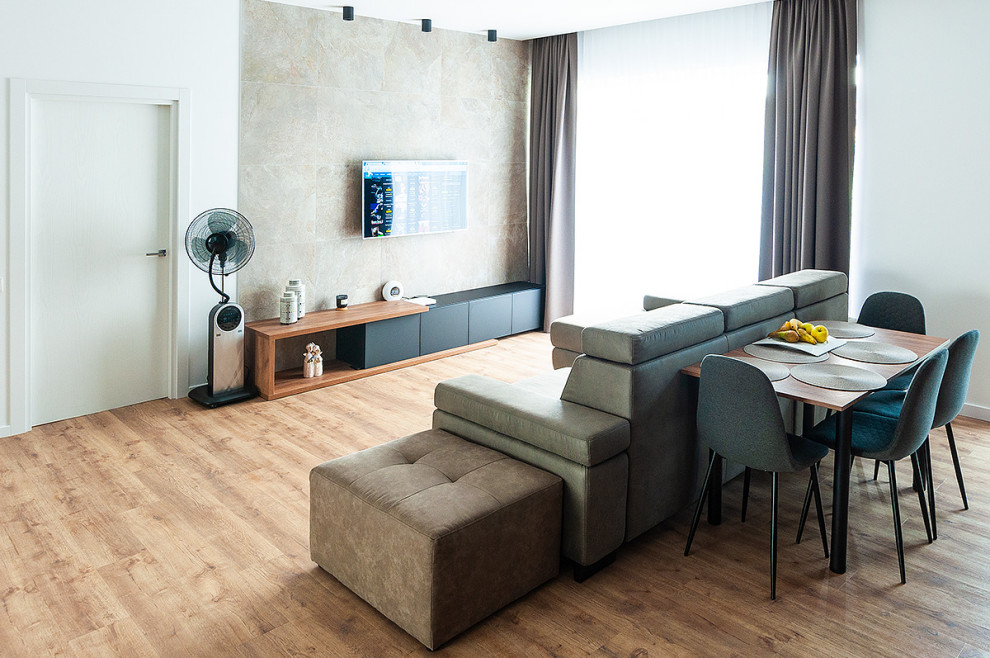 Квартира в Лаздинеляй, Вильнюс. Виниловые полы и итальянские двери