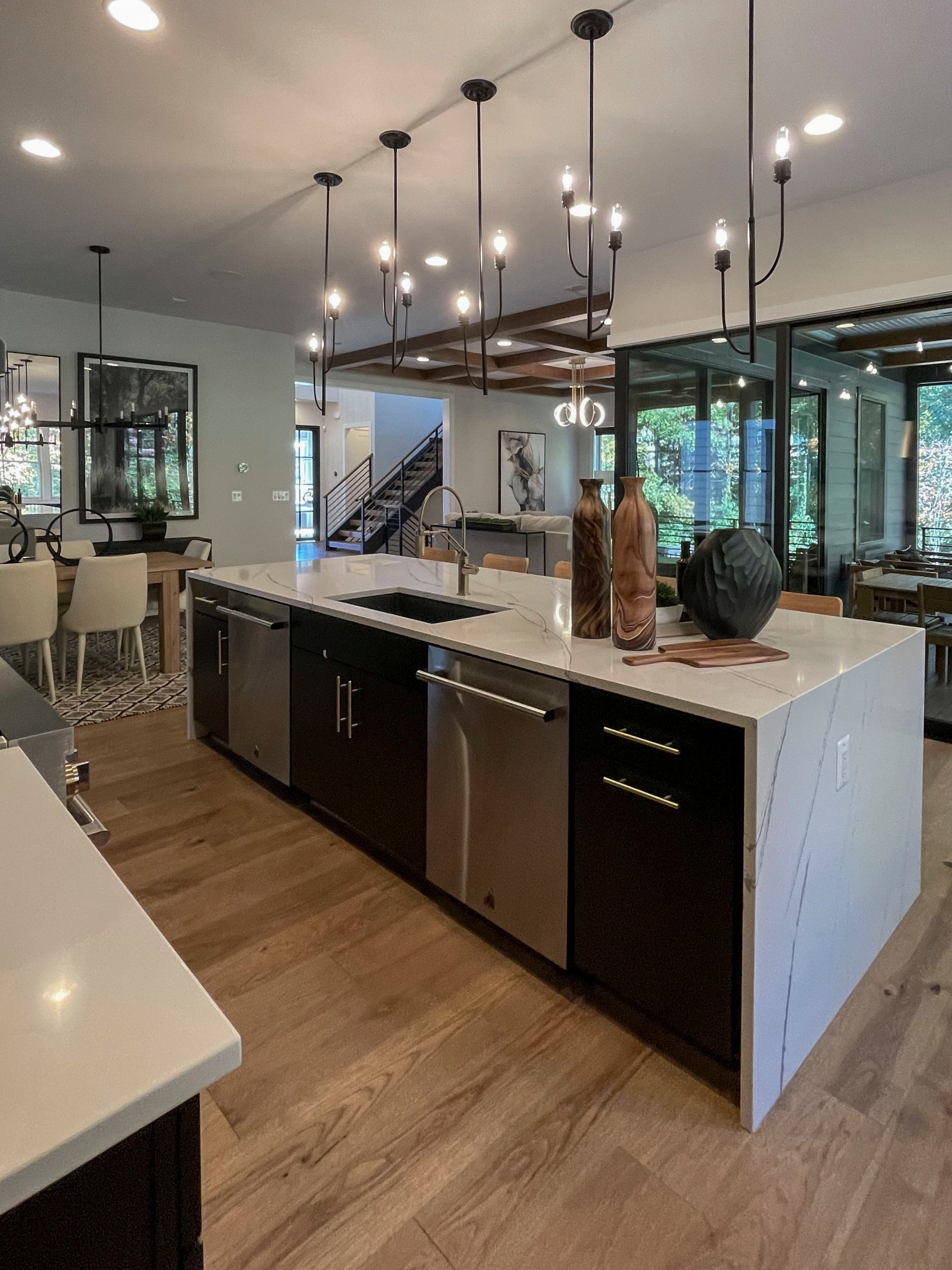 113_Floating Straight- Stringers with No Risers in Contemporary Home, Bethesda M