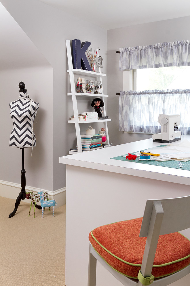 Inspiration for a transitional home design remodel in Minneapolis