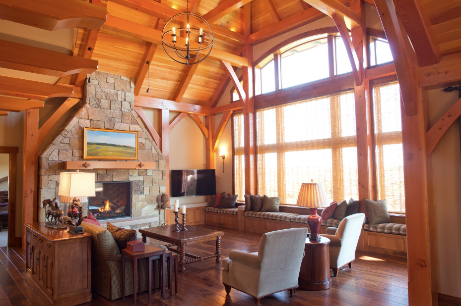 Inspiration for a rustic home design remodel in Minneapolis