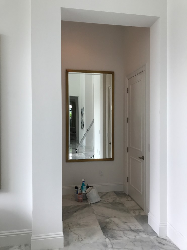 Home design - transitional home design idea in Miami
