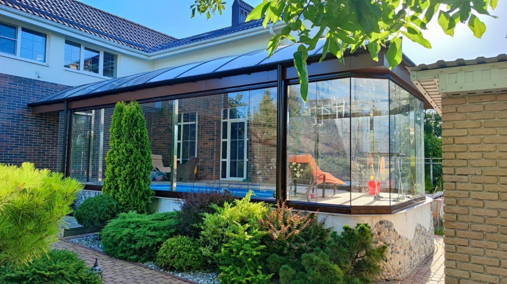 Остекление бассейна