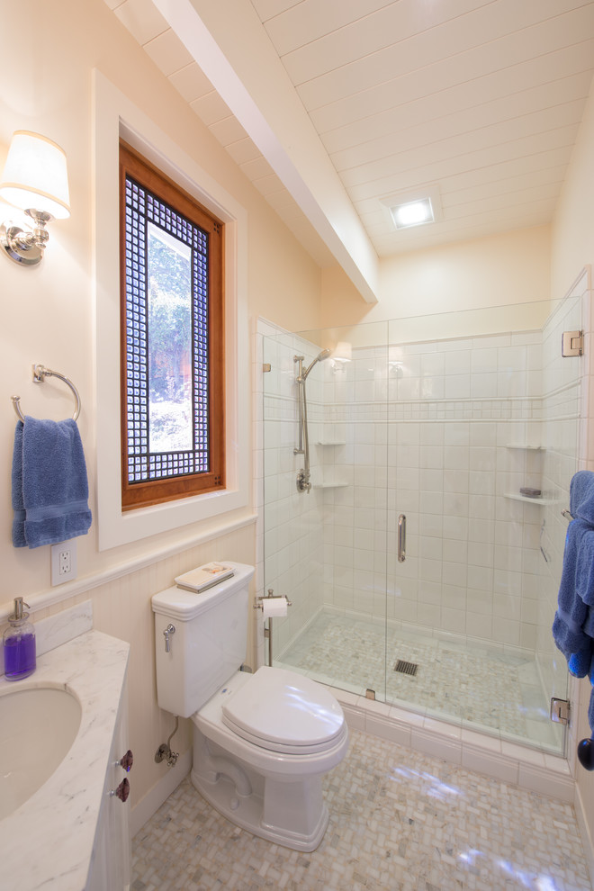 Traditional bathroom in San Francisco with an alcove shower.