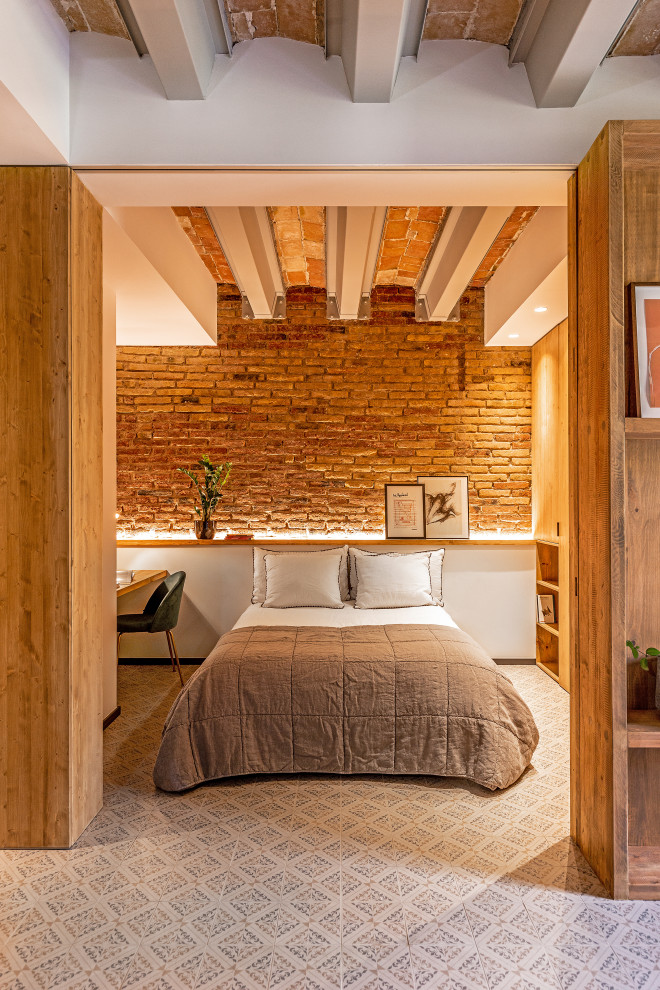 バルセロナにある地中海スタイルのおしゃれな寝室