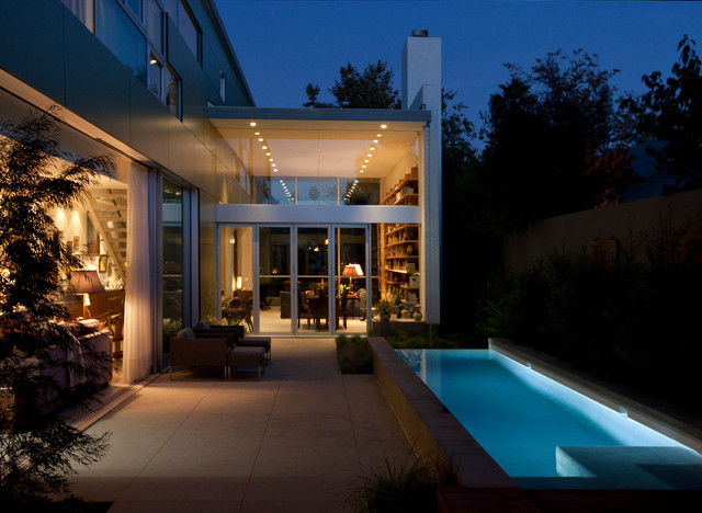 Goodman Residence modern-pool