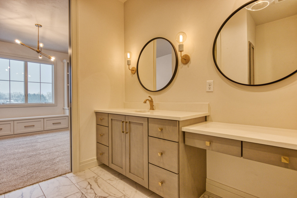 Large transitional kids' ceramic tile and gray floor bathroom photo with shaker cabinets, white cabinets, a two-piece toilet, gray walls, an undermount sink, quartz countertops and gray countertops