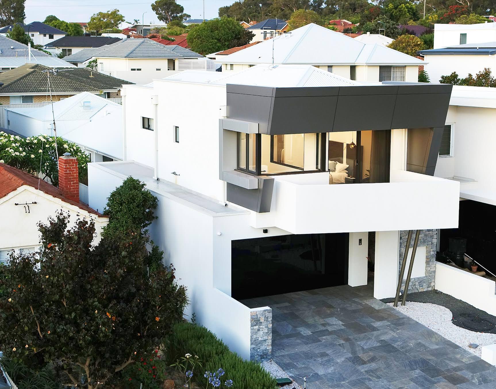 Exterior home photo in Perth