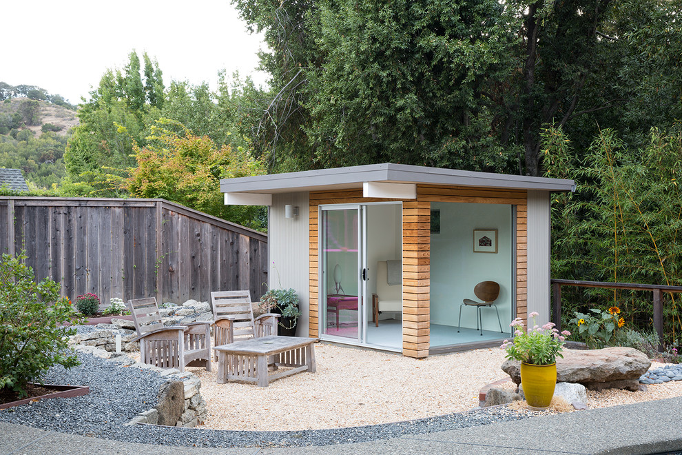 This is an example of a small midcentury detached shed and granny flat in San Francisco.