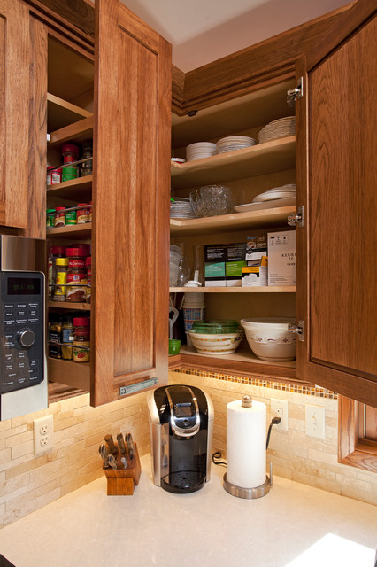 Warm Hickory Kitchen rustico-cocina