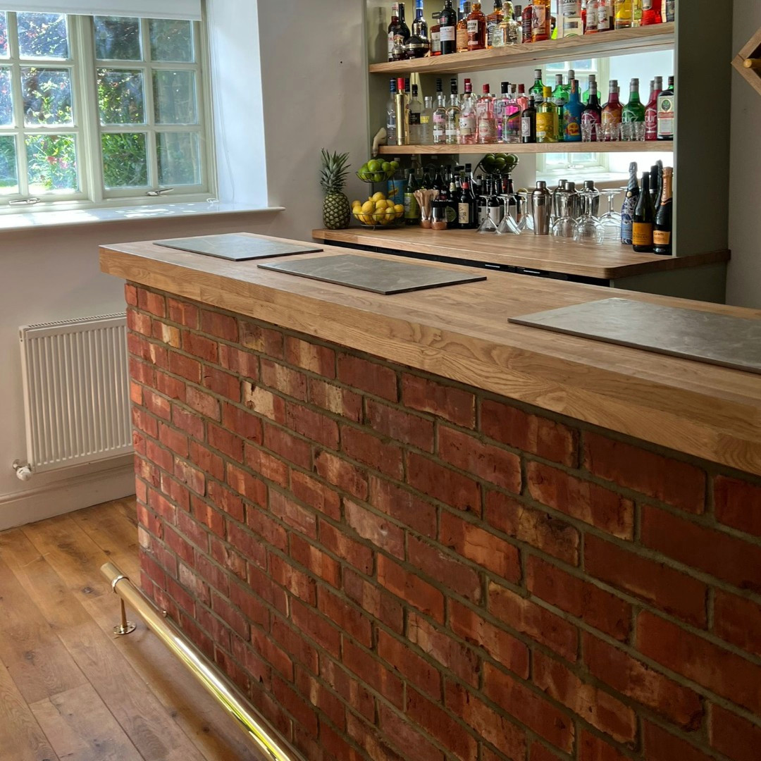 Home bar photo in Other