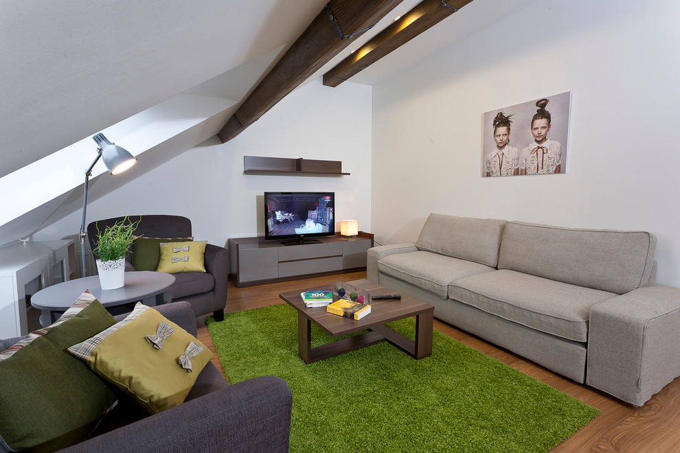 Bear's den in the City Jungle/Берлога в городских джунглях