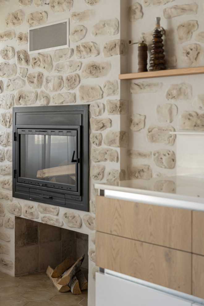 Мебельное наполнение загородного дома. "Родовое гнездо" отца и двух сыновей.