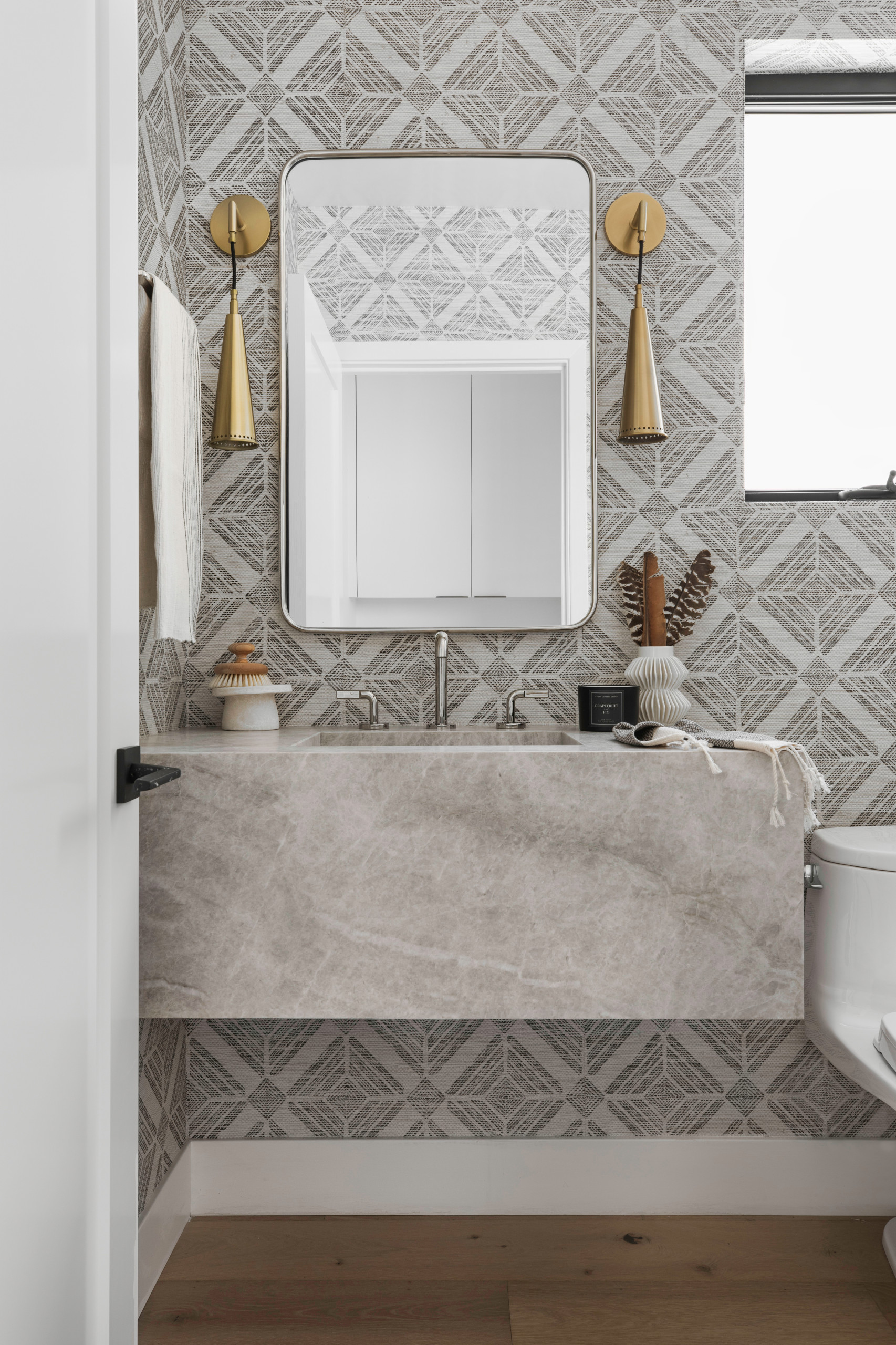 Powder room - transitional powder room idea in Los Angeles