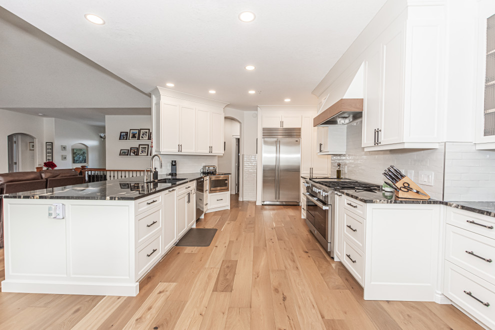 Inspiration for a transitional kitchen remodel in Edmonton
