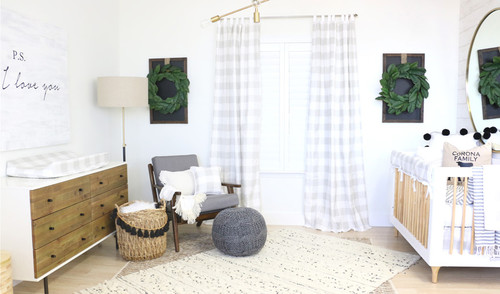 Design a Neutral Nursery Room with Farmhouse Style - Check out these tips and tricks for incorporating Farmhouse style into your sweet baby nursery with 10 examples! | Heartenedhome.com #neutral #nursery #farmhouse #genderneutral #farmhousenursery #neutralnursery