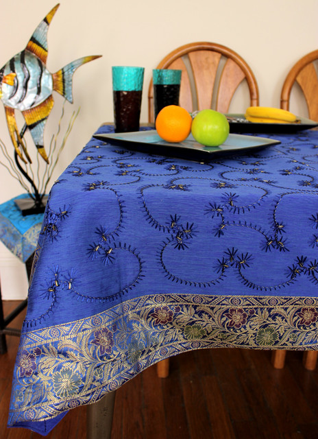 Unique & Decorative Tablecloths
