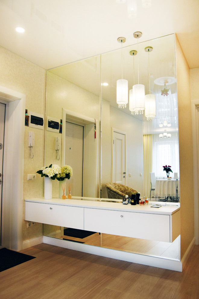 Интерьер с белыми акцентами