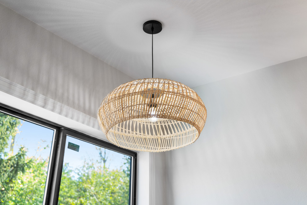Home design - transitional home design idea in Seattle